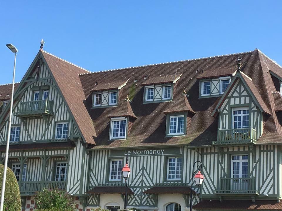 Apartament L'Atelier Des Planches Deauville Zewnętrze zdjęcie